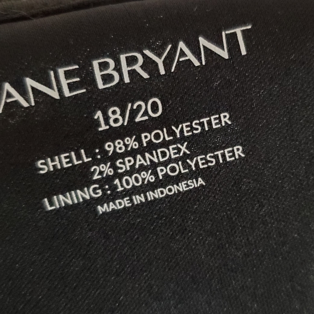 Lane bryant laced crop top - Picture 3 of 3